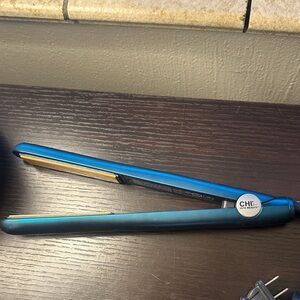 CHI Blue Hair Straightener w/ Electronic Screen